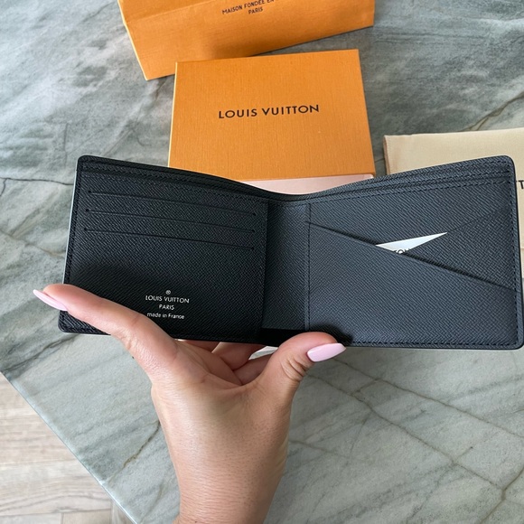 Louis Vuitton Multiple wallet - Picture 4 of 5